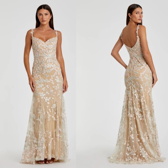 Mac Duggal Dresses & Skirts - Mac Duggal Floral Embroidered Corset Bodice Gown NWT